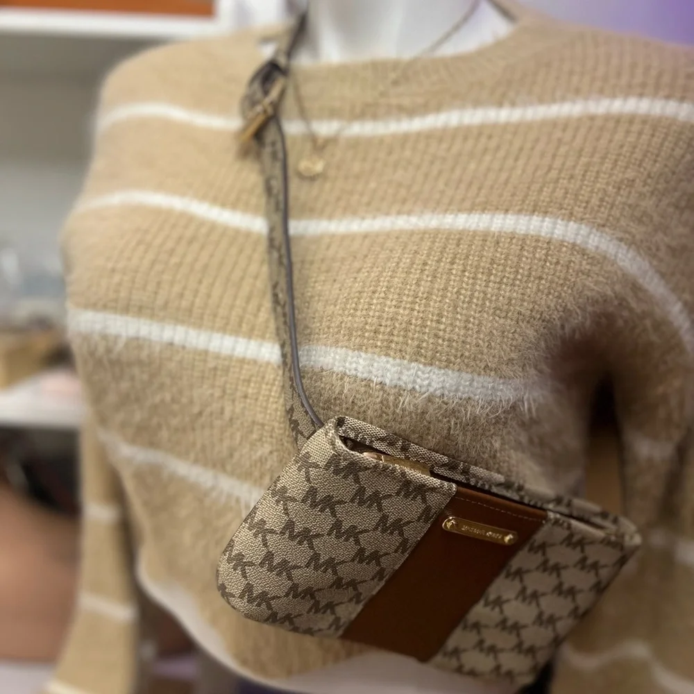 💟 Michael Kors Crossbody | Belt Bag | NWOT - Picture 9 of 9